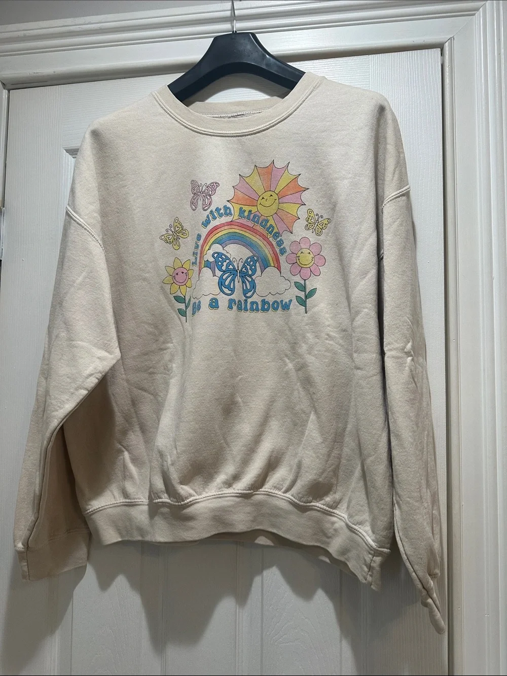 Cream Graphic Crewneck Sweatshirt - Unknown Brand
